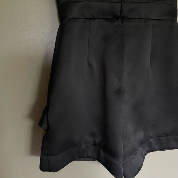 Camilla and Marc Gamer Jumpsuit Romper Sz 4 Black Satin Sleeveless Menswear Chic - Picture 13 of 16